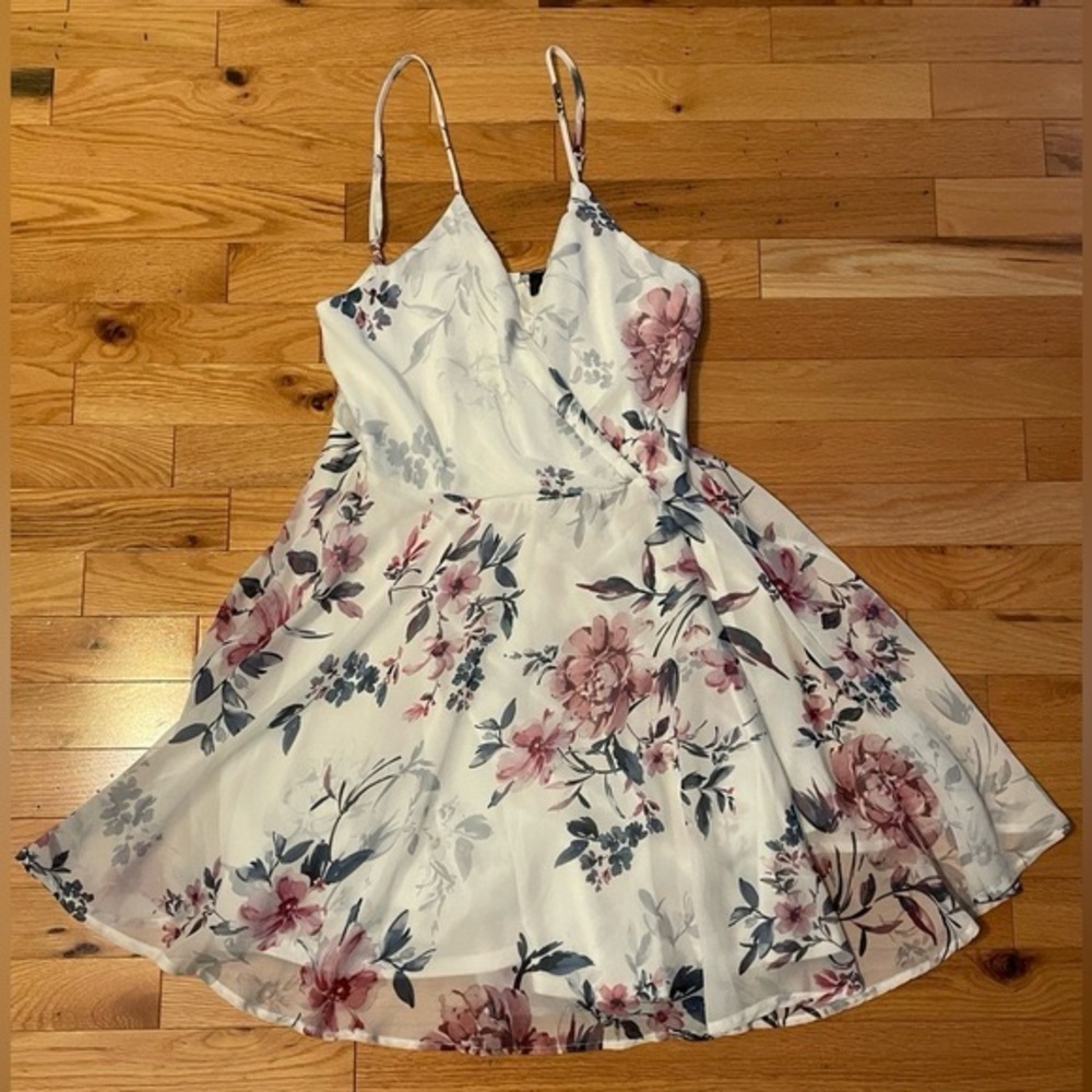 envy grace Lovesome Floral Dress